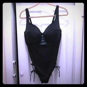 *CLOSET CLEAR OUT* Shore & Shade Sexy One Piece